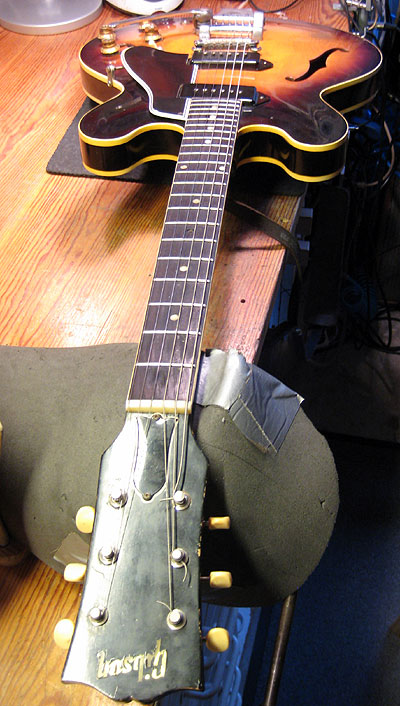 Gibson ES330 uden perlemors-dot